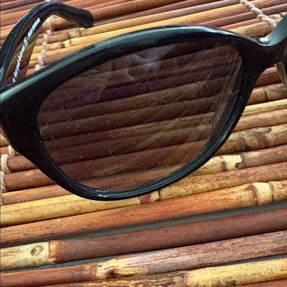 Kate Spade Chic Black Sunglasses With Hard Case main image 7
